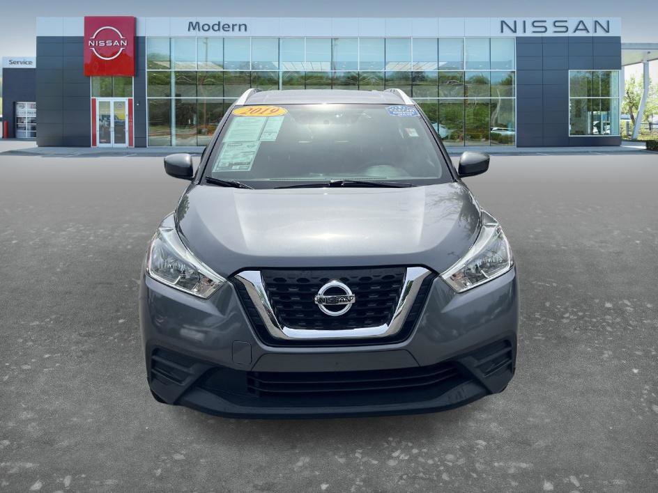 Used 2019 Nissan Kicks SV image 2