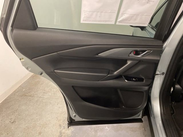 Used 2023 MAZDA CX-9 Touring image 25