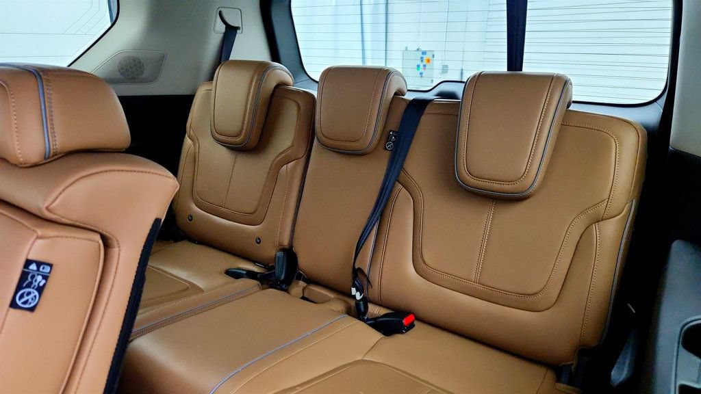 Used 2026 INFINITI QX80 Sensory AWD/4WD image 23