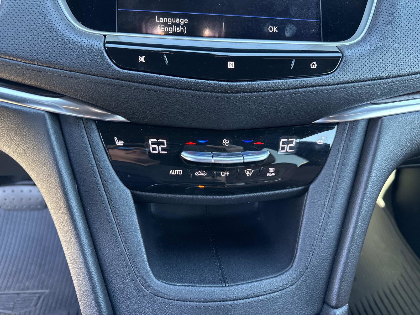 Used 2021 Cadillac XT5 Premium Luxury image 28