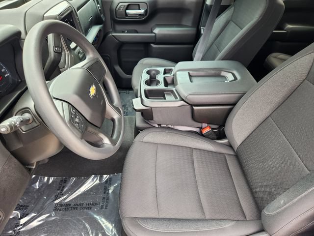 Used 2025 Chevrolet Silverado 1500 Custom w/ Turbomax Blackout Package AWD/4WD image 4