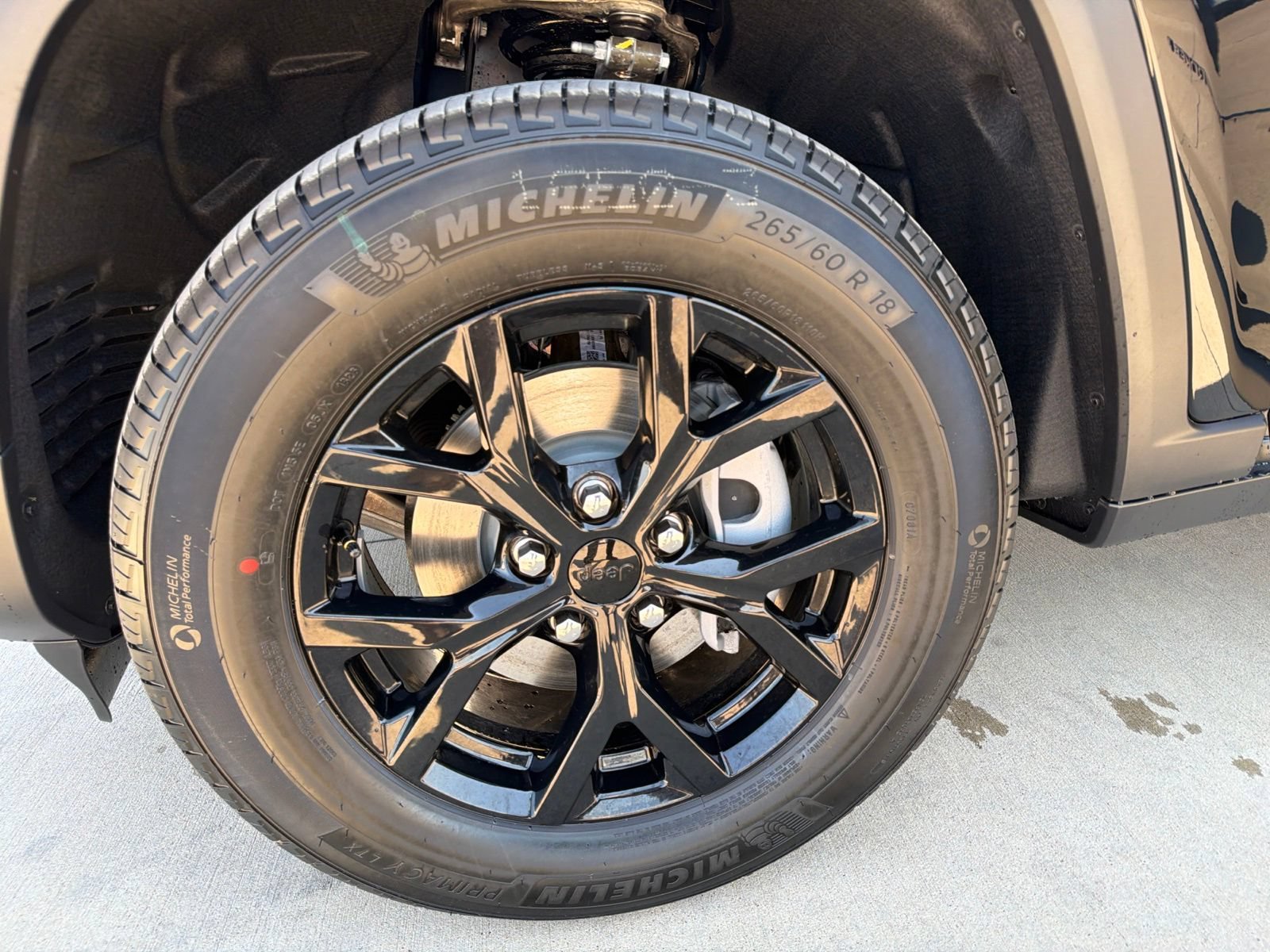 New 2026 Jeep Grand Cherokee Altitude AWD/4WD image 12