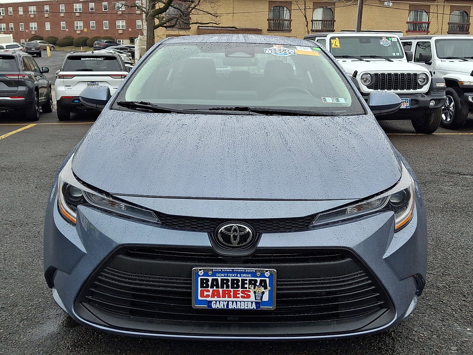 Used 2024 Toyota Corolla LE image 2