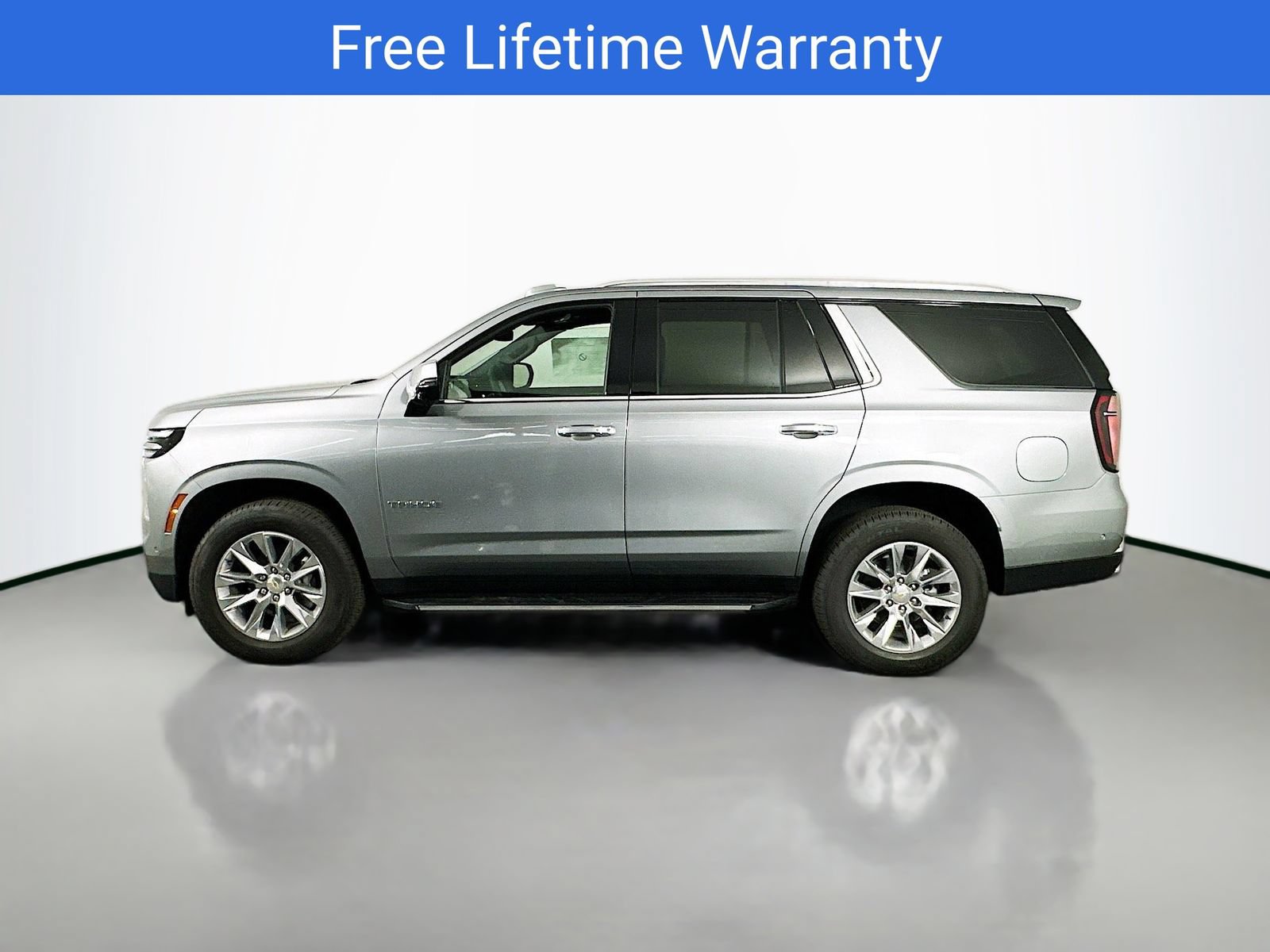 New 2026 Chevrolet Tahoe Premier w/ Sun And Tow Package AWD/4WD image 5