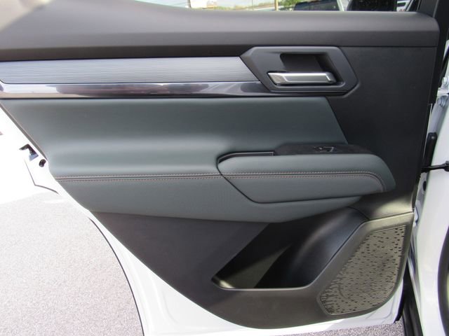 New 2026 GMC Terrain AT4 w/ Convenience Package III image 15