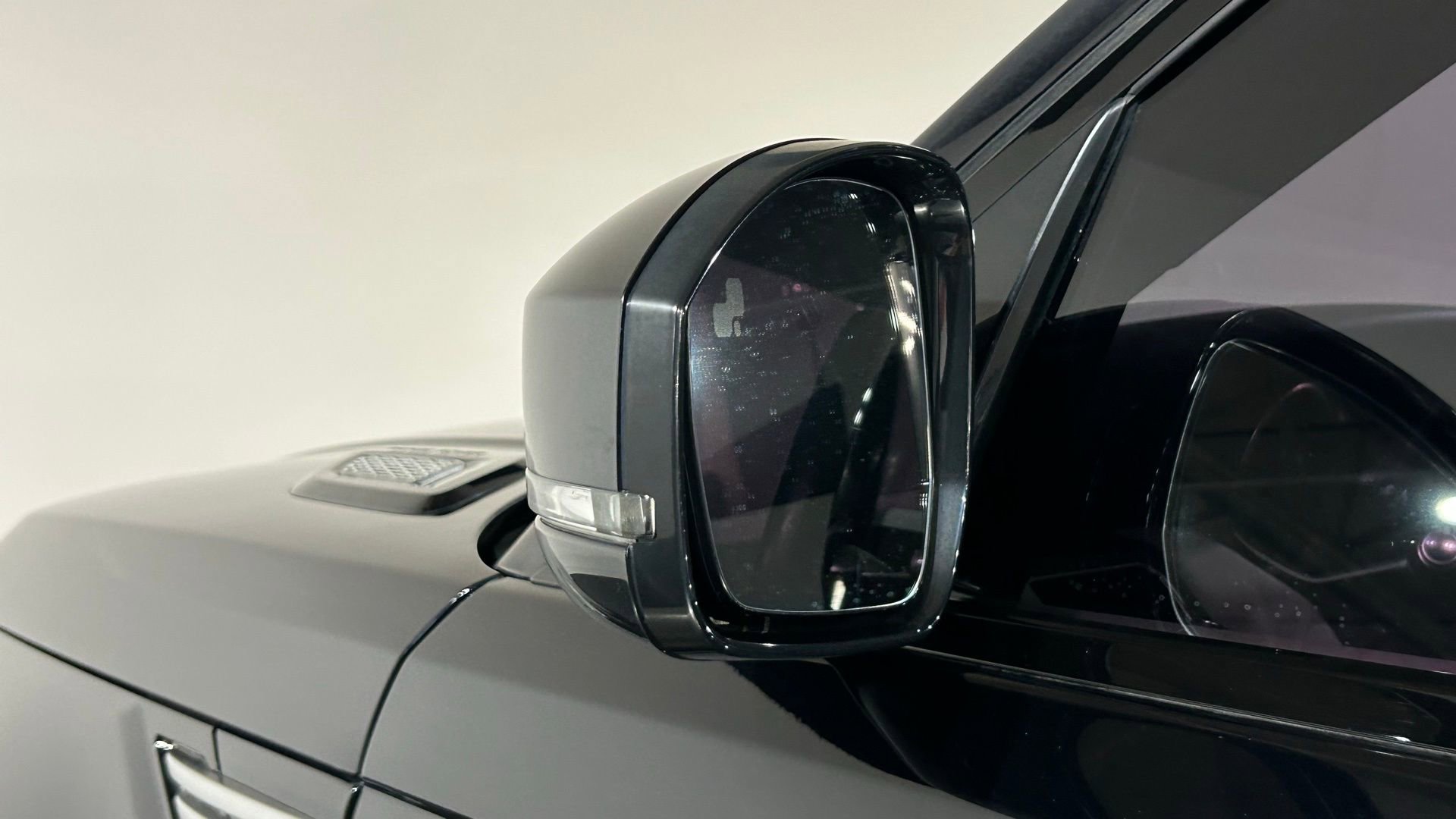 Used 2016 Land Rover Range Rover Sport HSE AWD/4WD image 17