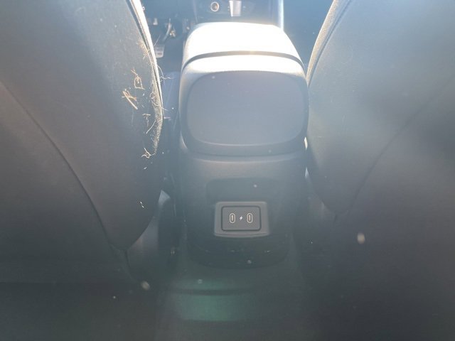 Used 2025 Hyundai Elantra SEL image 14