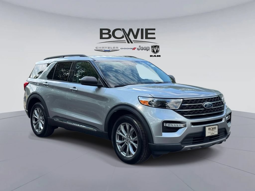 Used 2023 Ford Explorer XLT w/ Equipment Group 202A AWD/4WD image 1
