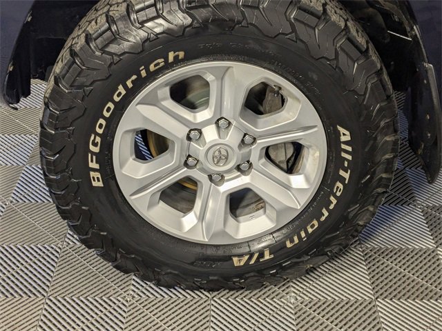 Used 2022 Toyota 4Runner SR5 Premium w/ Moonroof Package image 8