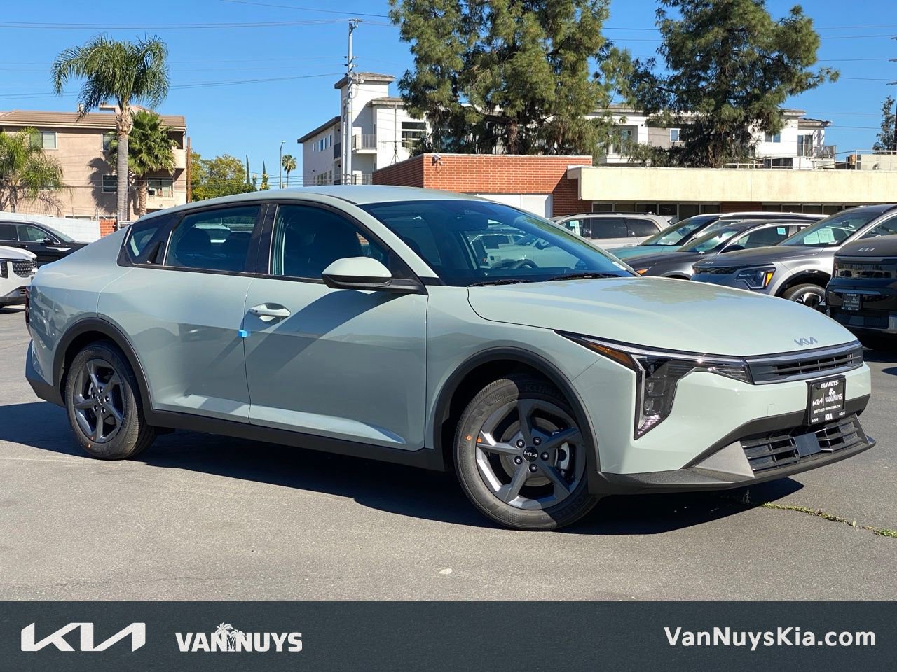 New 2026 Kia K4 LXS image 1