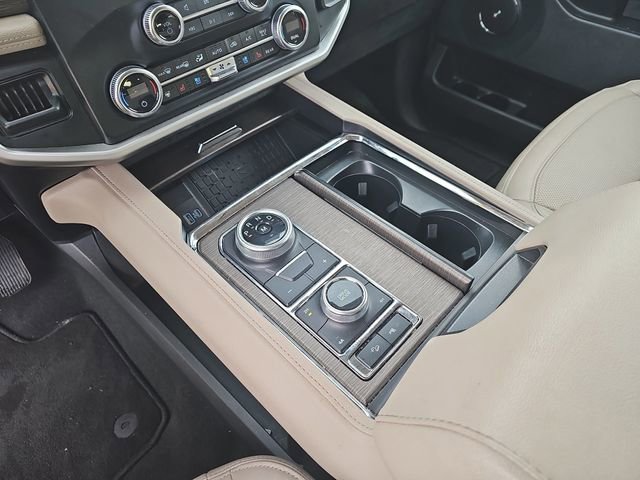 Used 2024 Ford Expedition Max Limited image 31