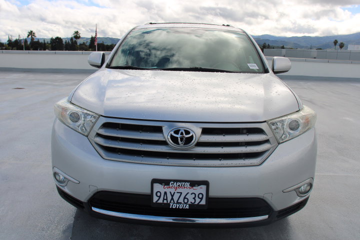 Used 2011 Toyota Highlander 2WD w/ Tech Pkg image 7