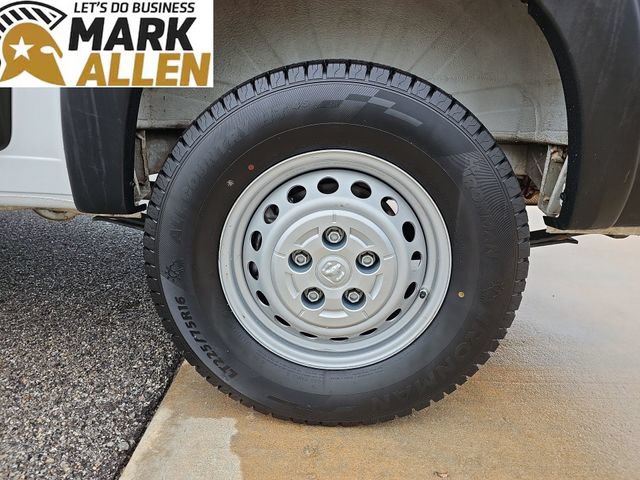 Used 2025 RAM ProMaster 2500 w/ Convenience Group FWD image 31