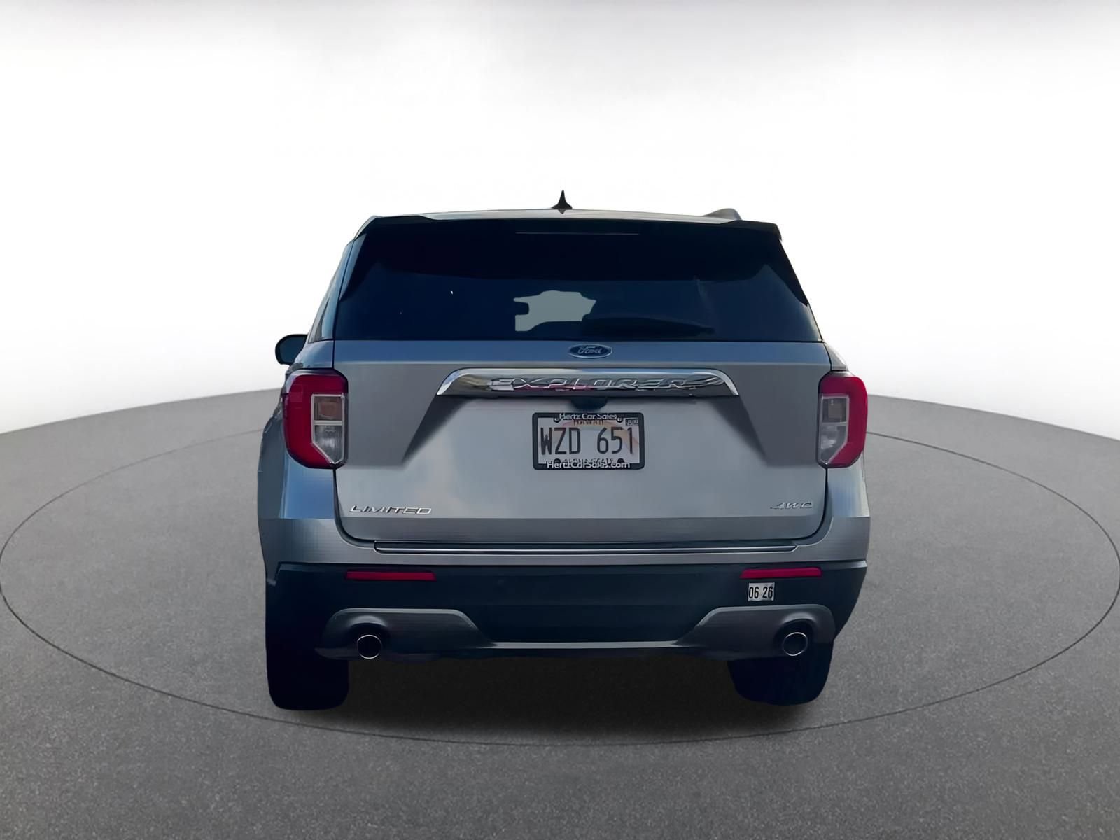 Used 2024 Ford Explorer Limited image 11