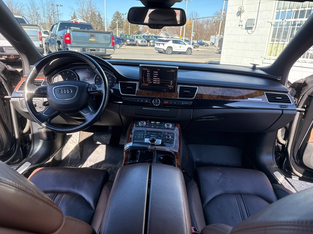 Used 2011 Audi A8 L 4.2 w/ Rear Seat Comfort Pkg image 9