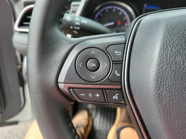 Used 2023 Toyota Camry SE image 18