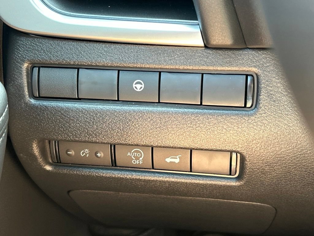 New 2026 Nissan Rogue SV FWD image 29