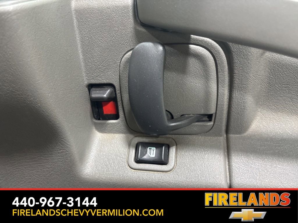 Certified 2021 GMC Savana 2500 w/ Driver Convenience Package image 25