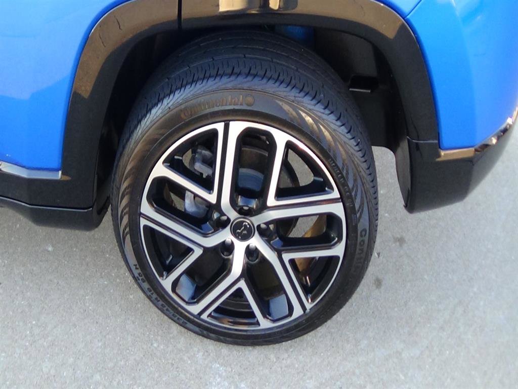 Used 2025 Jeep Compass Limited w/ Elite Group image 11