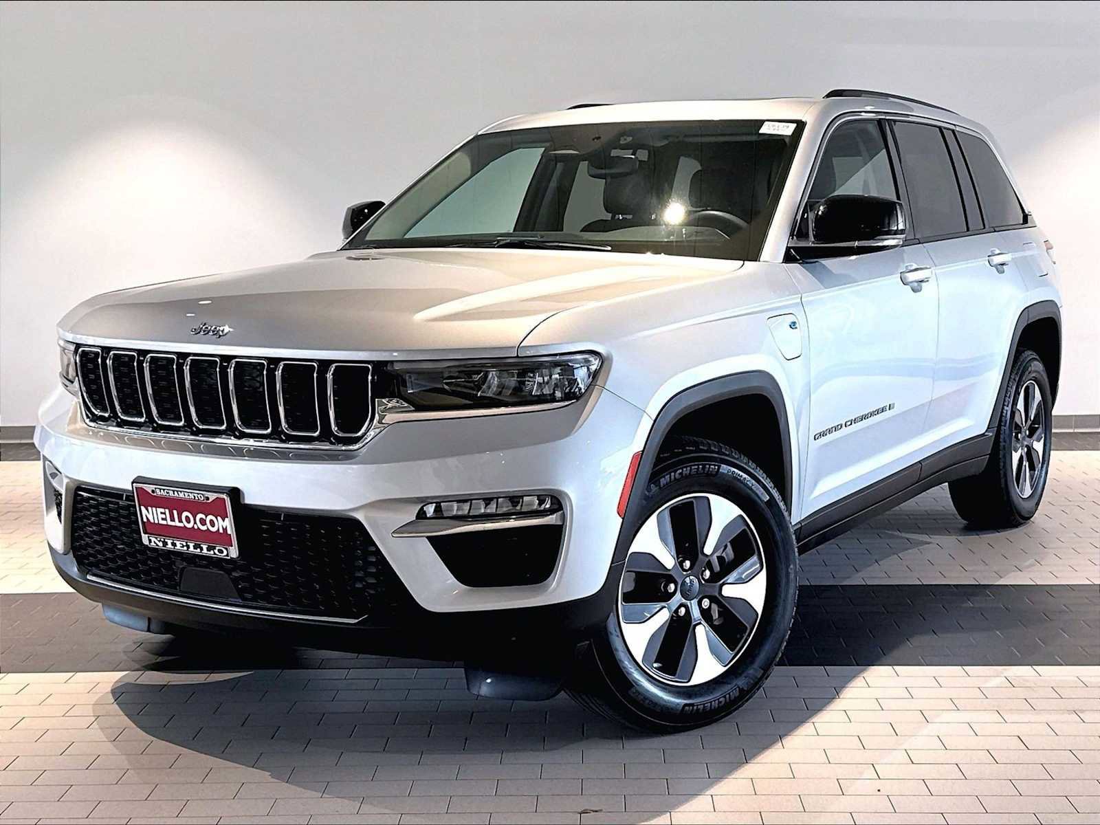 Used 2022 Jeep Grand Cherokee Limited 4xe AWD/4WD video 1