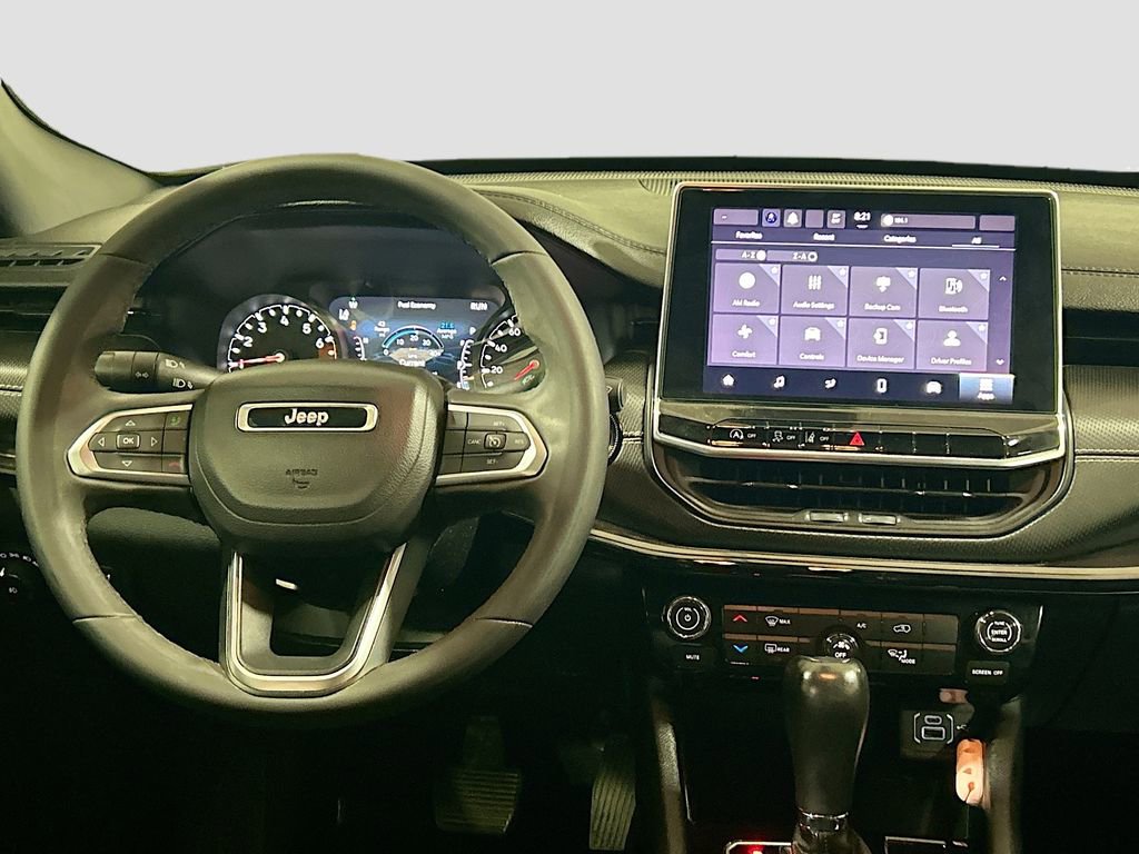 Used 2023 Jeep Compass Altitude image 18