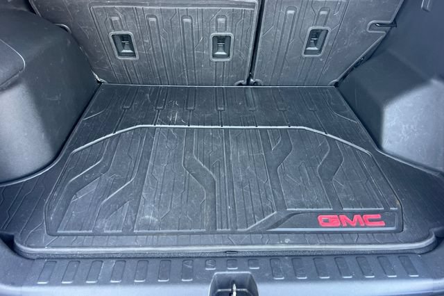 Used 2020 GMC Terrain SLE w/ LPO, Floor Liner Package AWD/4WD image 18