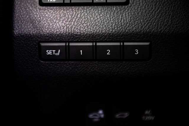Used 2024 Lexus GX 550 w/ Cold Area Package AWD/4WD image 28