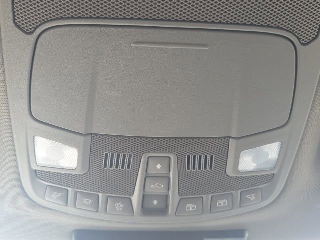 Used 2022 Ford F350 XLT w/ XLT Premium Package image 25