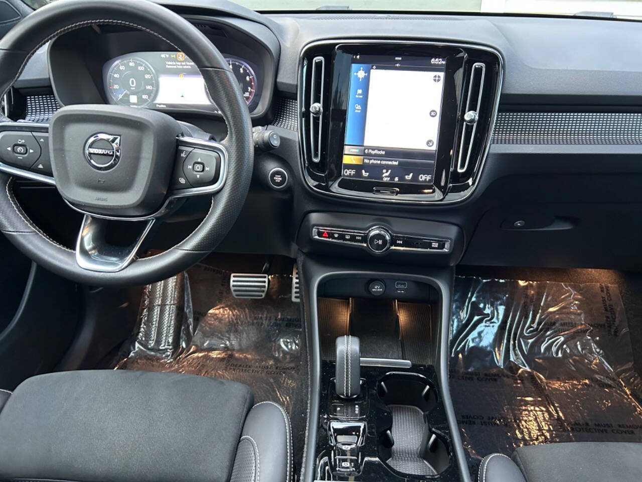 Used 2021 Volvo XC40 T5 R-Design w/ Advanced Package AWD/4WD image 5