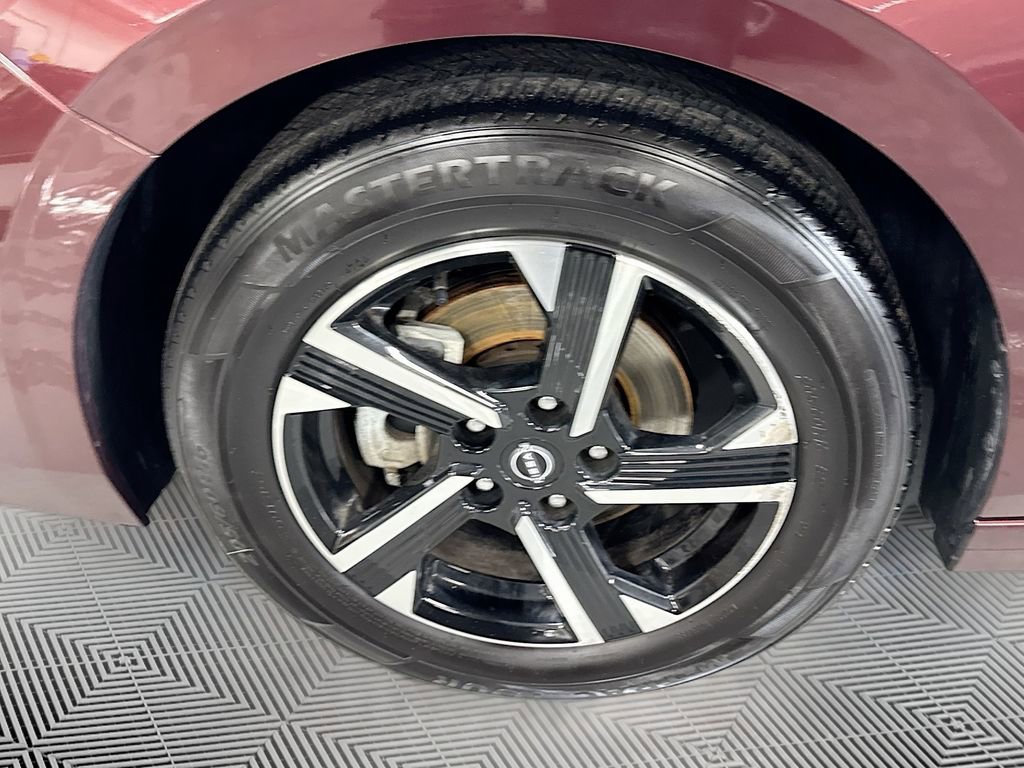 Used 2024 Nissan Sentra SV image 32