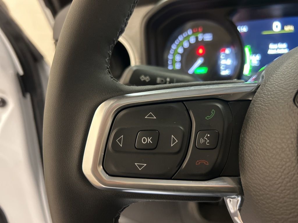 Used 2025 Jeep Wrangler Unlimited Sahara image 21