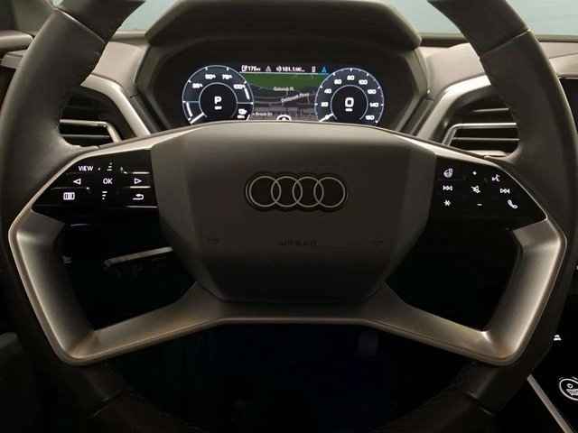 Used 2024 Audi Q4 e-tron Prestige image 39