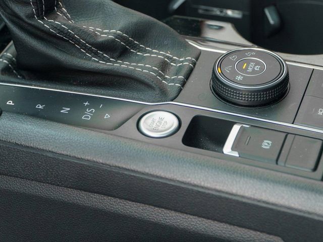 Used 2023 Volkswagen Atlas SEL Premium image 29