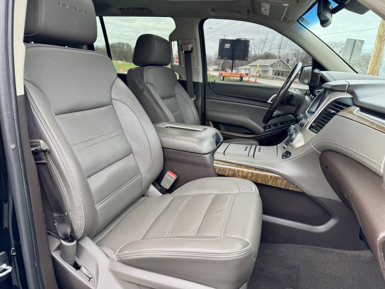 Used 2019 GMC Yukon XL Denali w/ Denali Ultimate Package AWD/4WD image 24