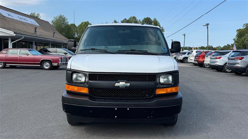 Used 2017 Chevrolet Express 3500 LS RWD image 3