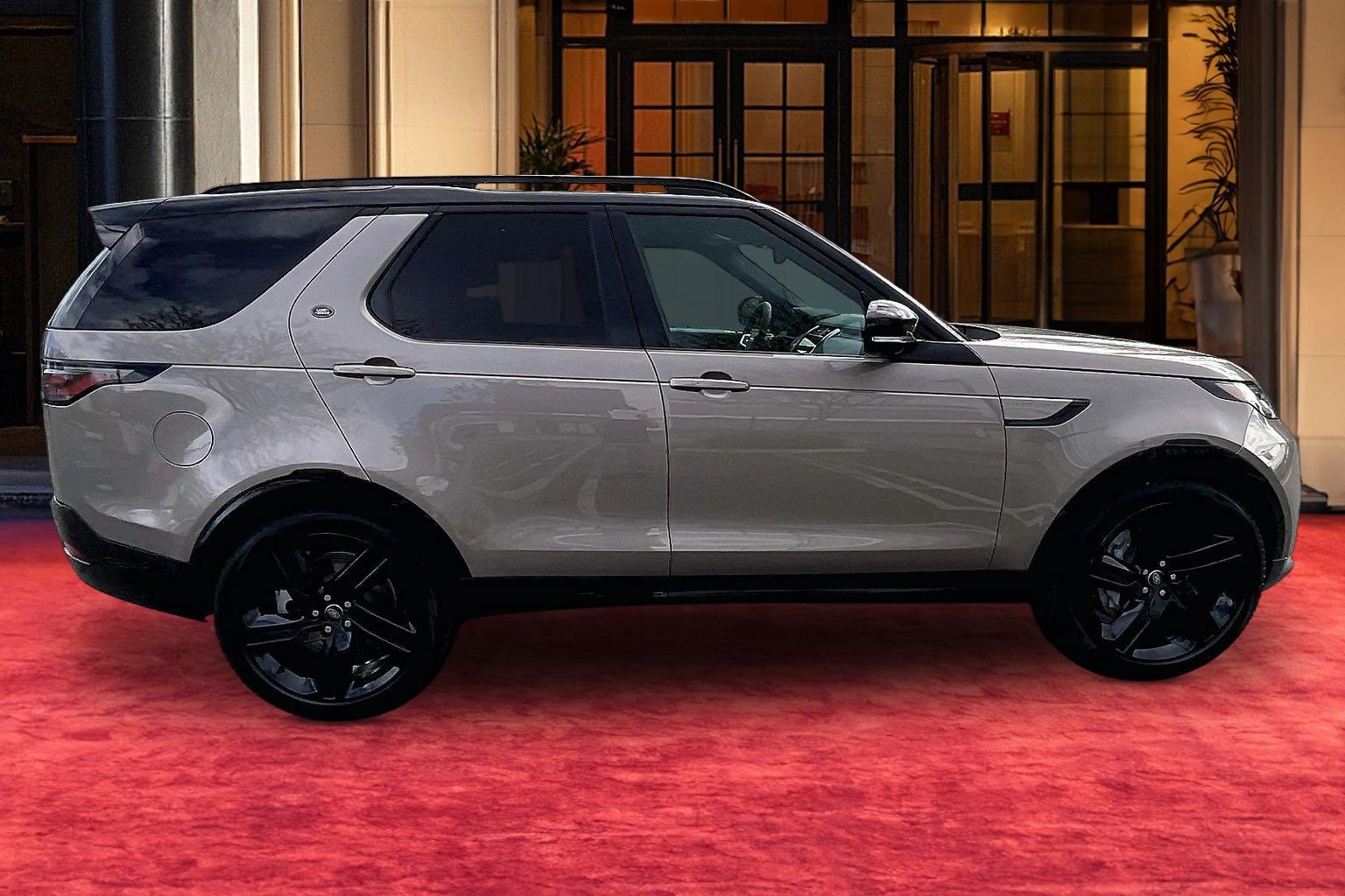 New 2026 Land Rover Discovery Dynamic SE AWD/4WD image 6