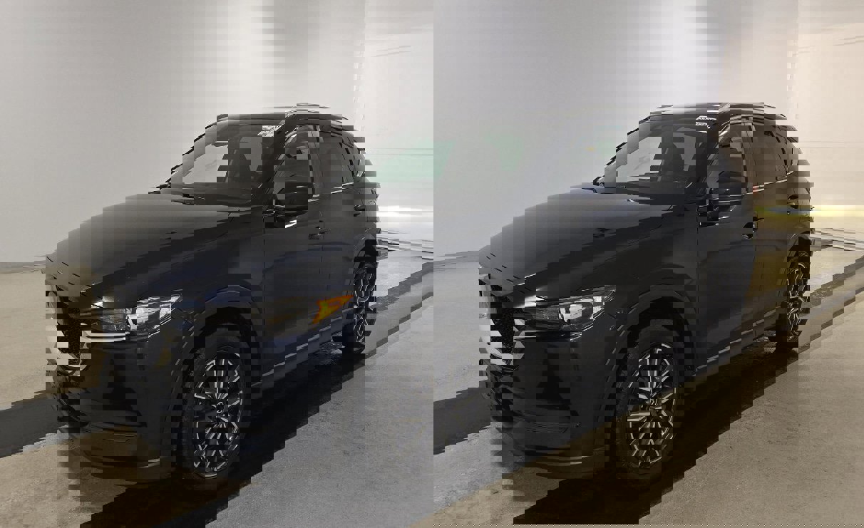 Used 2018 MAZDA CX-5 Touring image 1