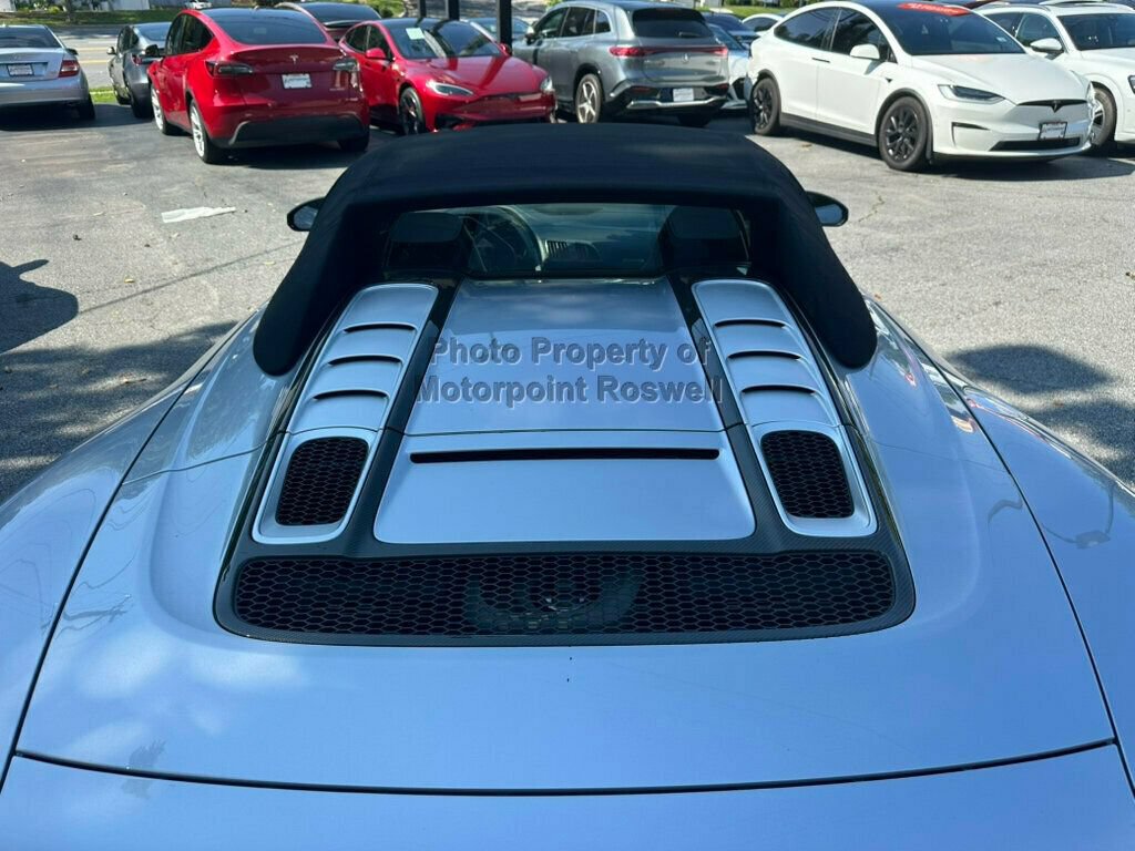 Used 2021 Audi R8 V10 w/ Premium Package RWD image 11
