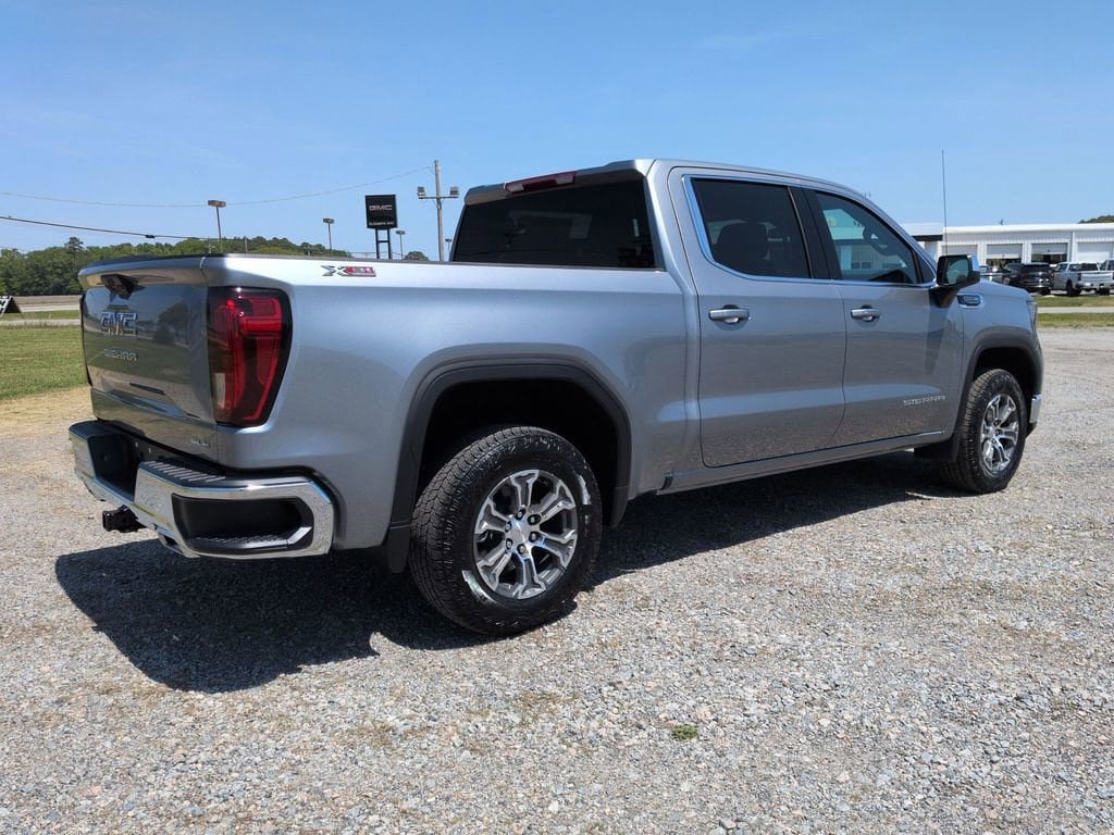 New 2026 GMC Sierra 1500 SLE AWD/4WD image 3