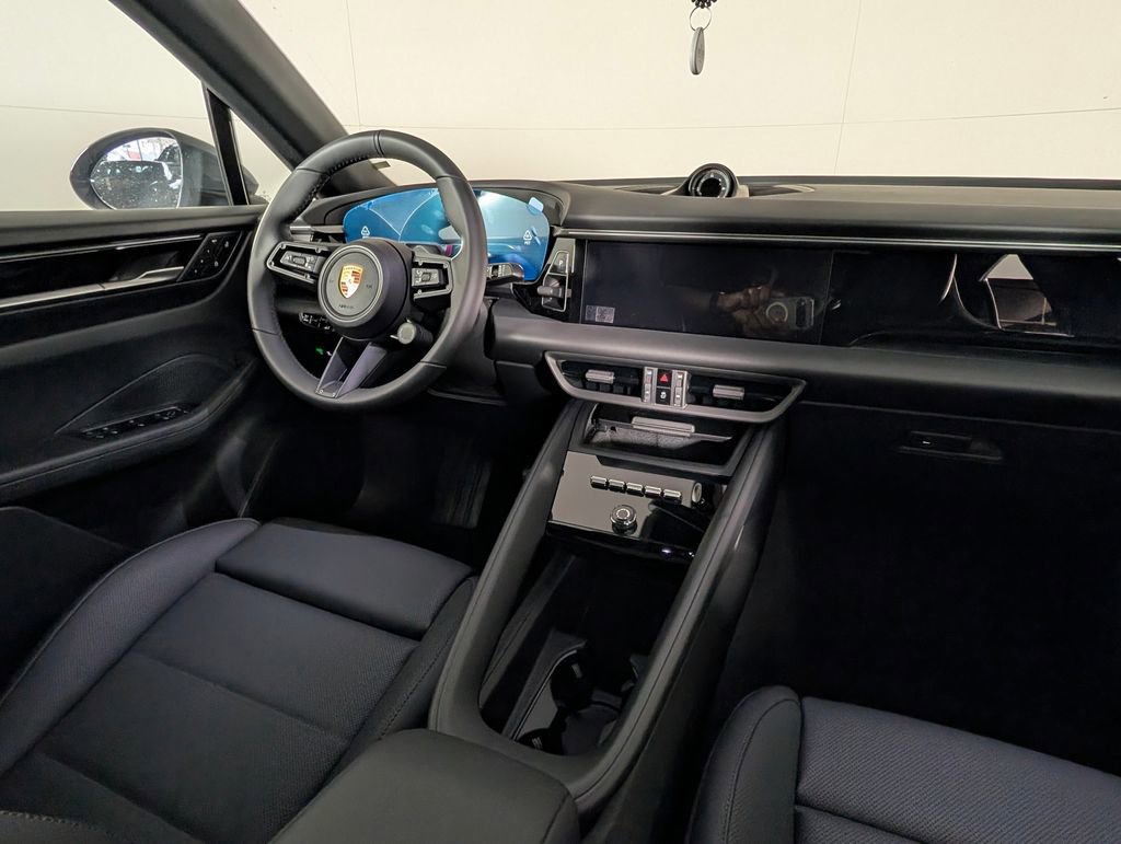 New 2026 Porsche Macan Electric image 23