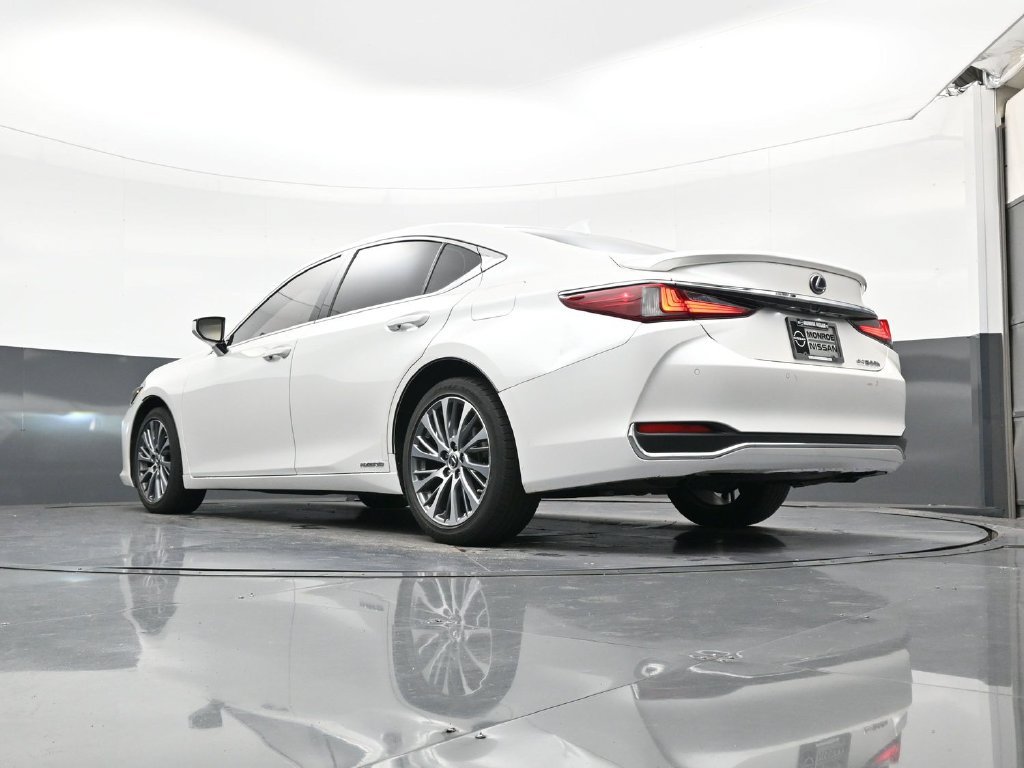 Used 2019 Lexus ES 300h w/ Premium Package FWD image 23