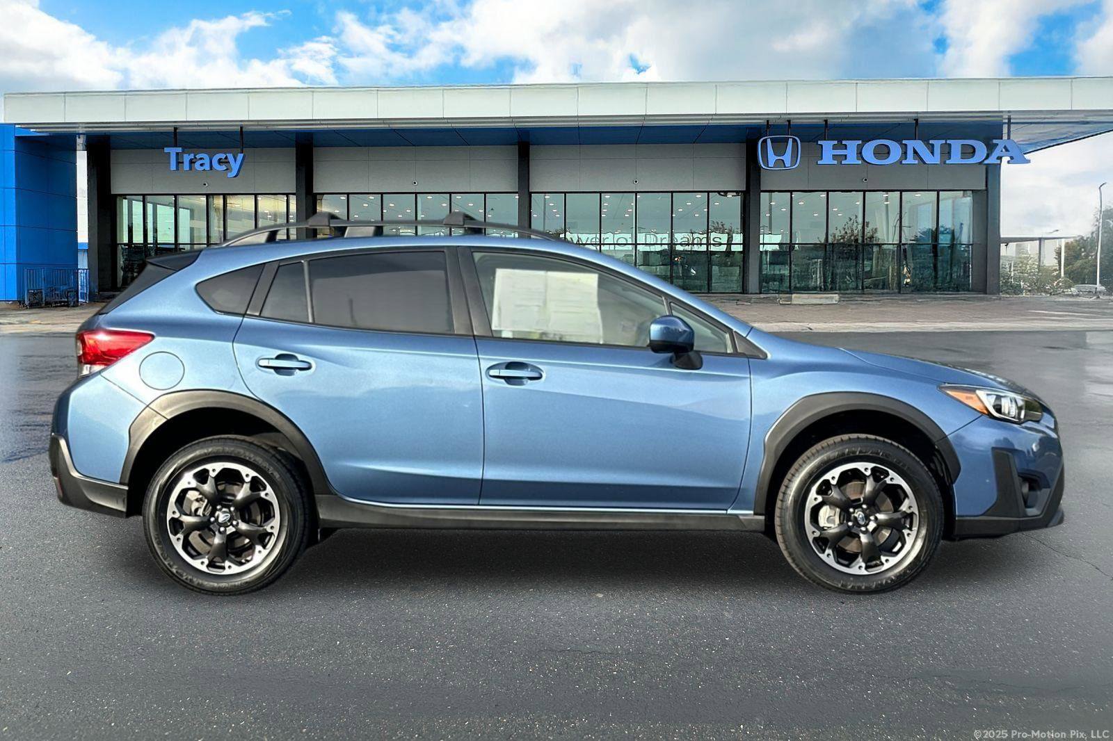 Used 2022 Subaru Crosstrek 2.0i Premium w/ Popular Package #3 image 3