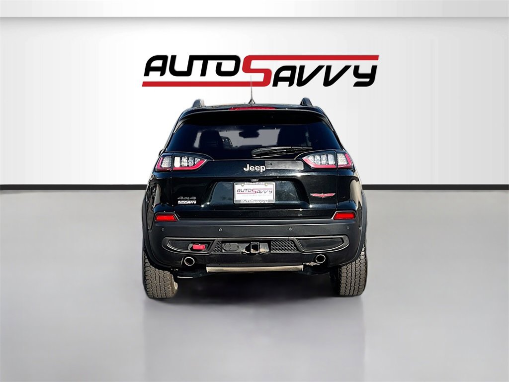 Used 2019 Jeep Cherokee Trailhawk image 6