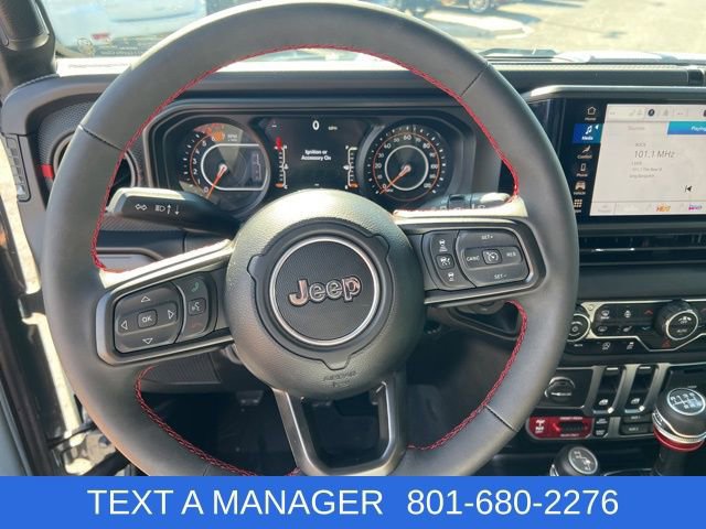 Used 2024 Jeep Wrangler Rubicon w/ Convenience Group AWD/4WD image 18