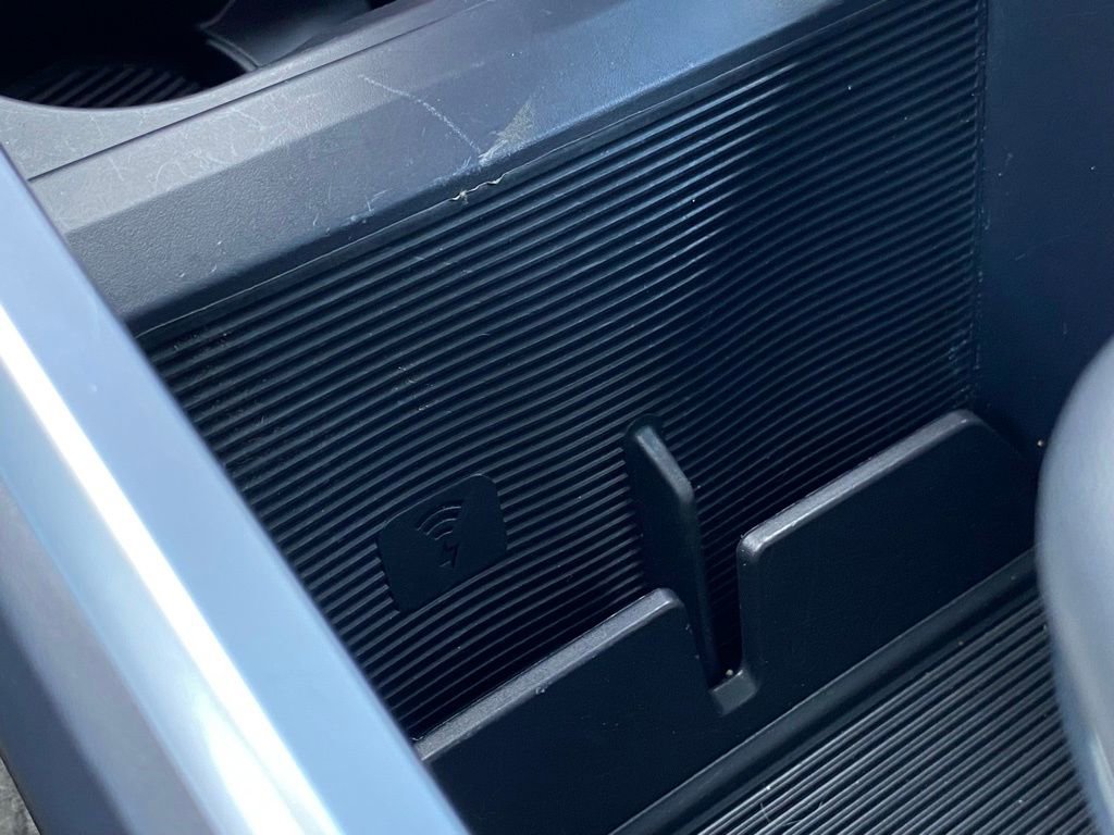 Used 2023 Lucid Air Touring image 40