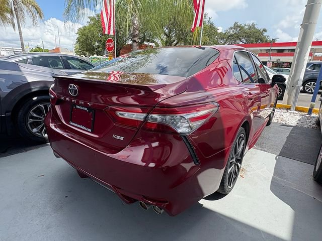 Used 2018 Toyota Camry XSE image 5