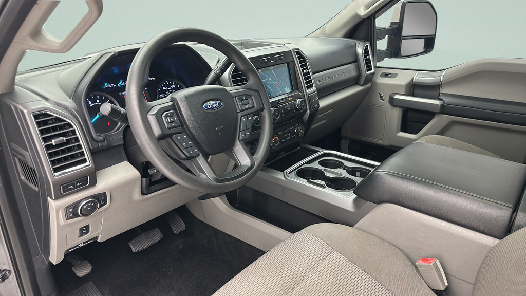 Used 2018 Ford F250 XLT w/ XLT Premium Package AWD/4WD image 15