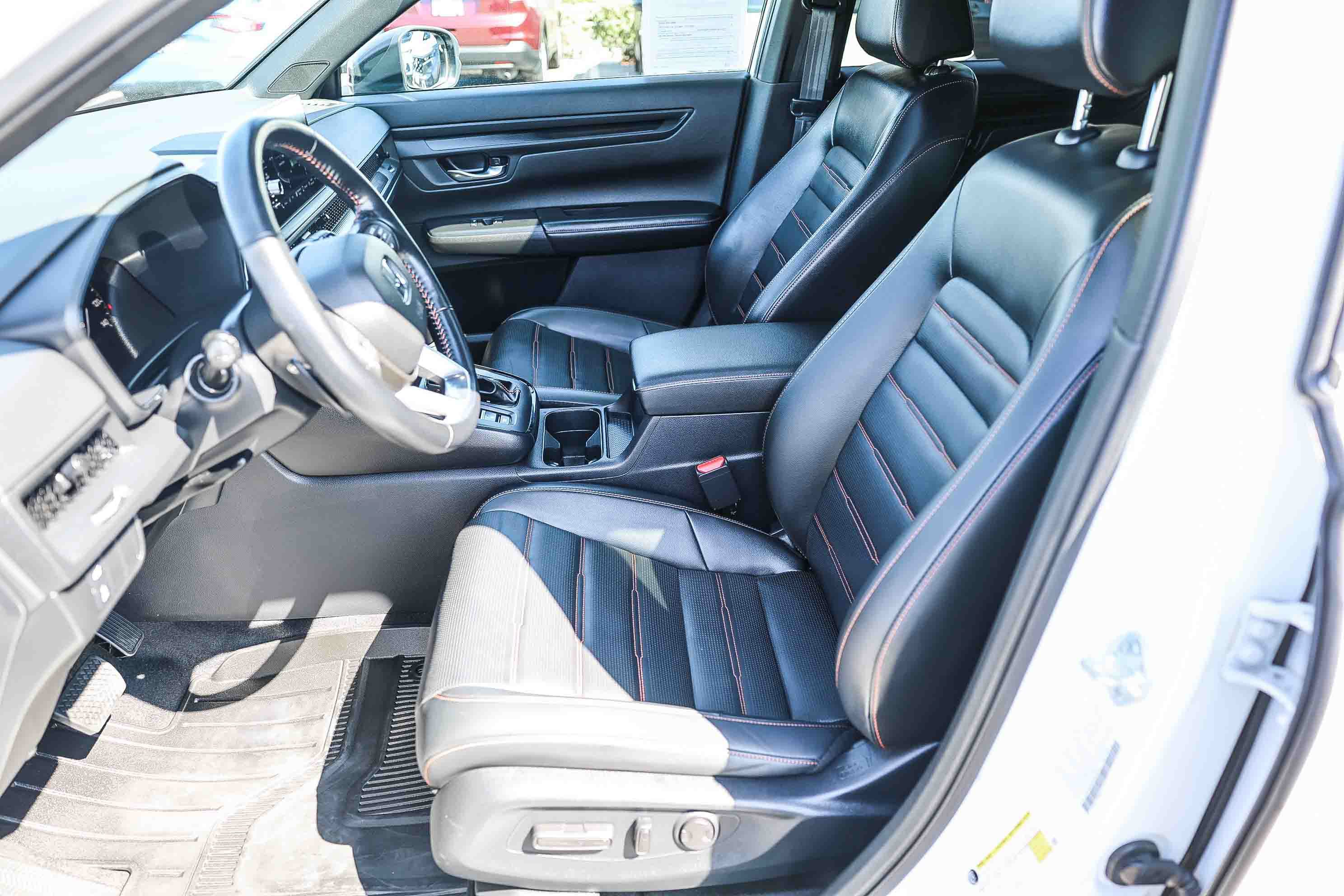 Used 2025 Honda CR-V Sport-L image 9