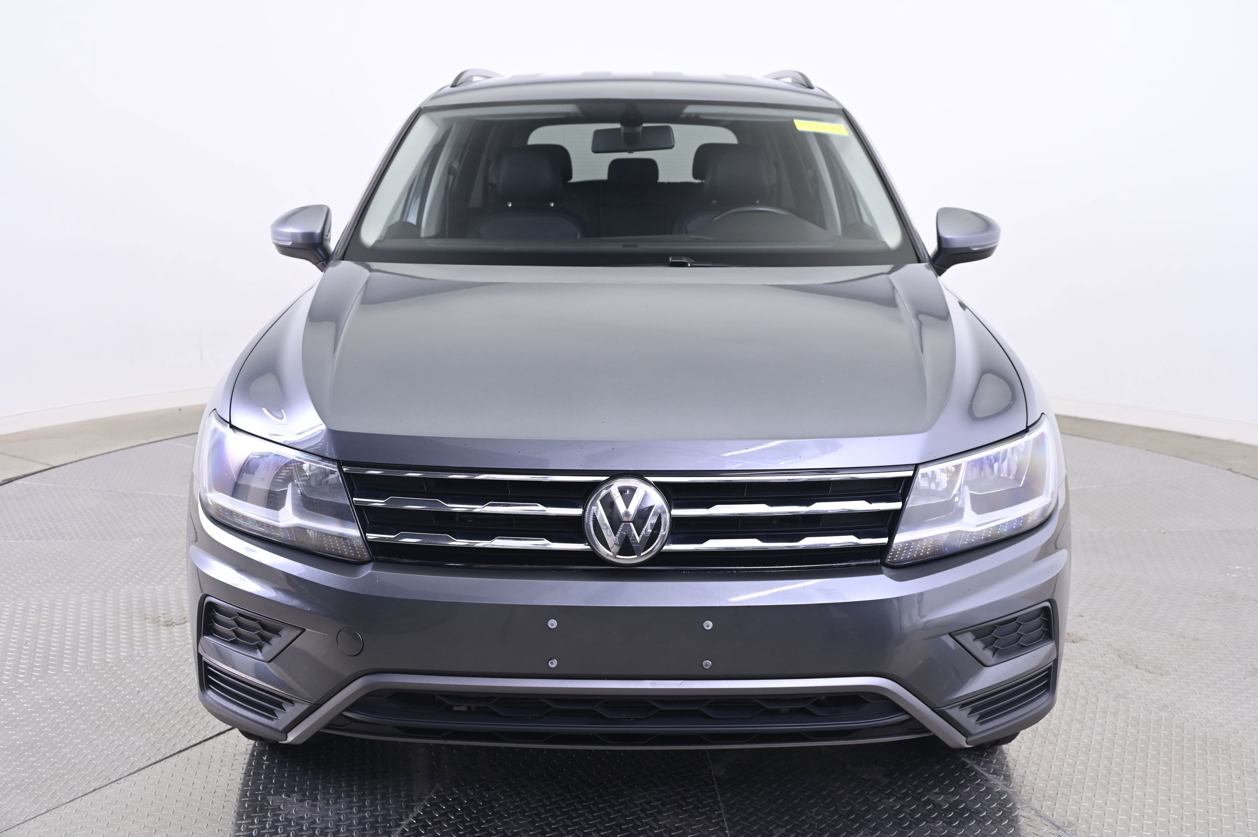Used 2018 Volkswagen Tiguan SE AWD/4WD image 10