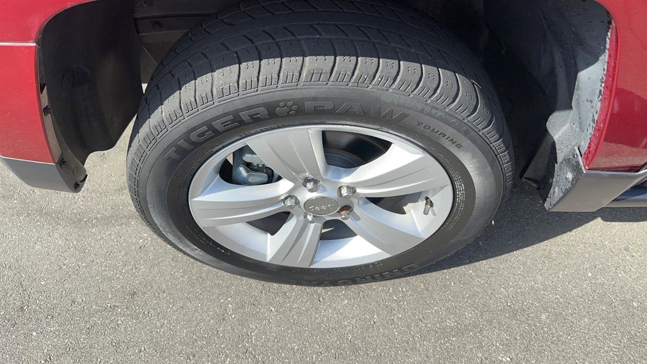 Used 2014 Jeep Patriot Latitude w/ Sun/Sound Group image 17